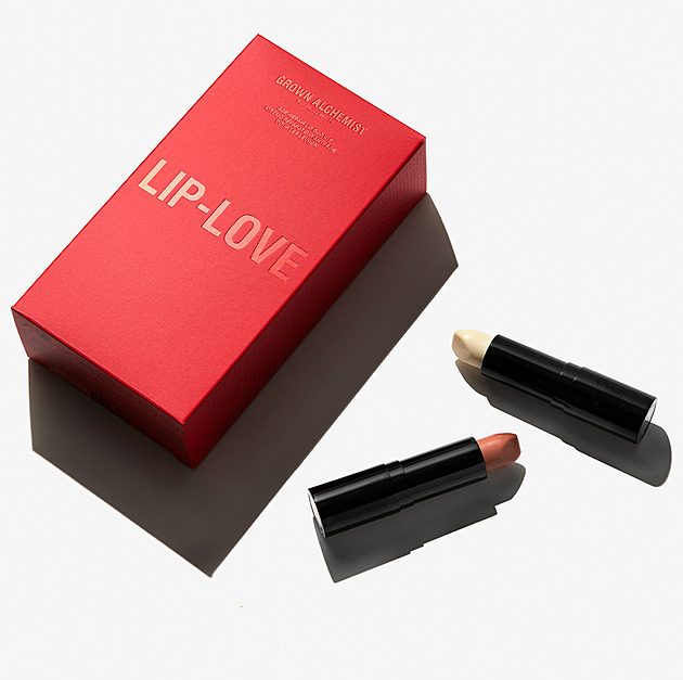 Získejte rty jako bohyně jen několika tahy. Tipy a triky pro sexy líčení