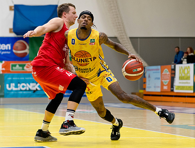 Ani Brňané nezastavili Opavu, nováčci z Písku slaví historickou výhru