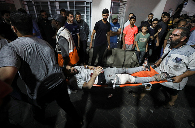 Nemáme kam jít, všude je smrt. Zdravotníci v Gaze žádají o pomoc dobrovolníky