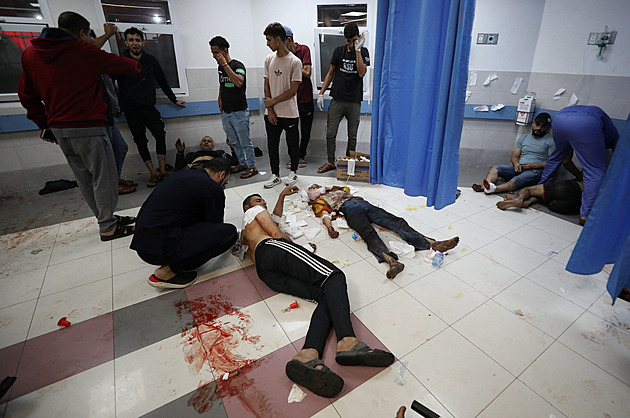 Do války (mediálních) obrazů. Jeden zásah nemocnice maže otázky po předchozích hrůzách Hamásu