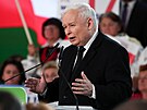 Pedseda polské vládnoucí strany Právo a spravedlnost Jaroslaw Kaczynski na...
