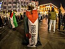 Podporovatel Palestiny na shromádní v Mnichov (9. íjna 2023)