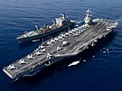 Letadlová lo USS Gerald R. Ford pluje ve Stedozemním moi. (11. íjna 2023)