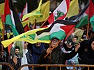 Lidé v Bejrútu protestují na podporu Palestinc v Gaze. (18. íjna 2023)