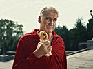 Dolph Lundgren v nové reklam na etzec rychlého oberstvení