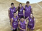 Hrái Basketu Brno a hráky abin Brno ve fialových dresech na podporu nadace...