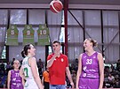 Basketbalistky abin Brno nastoupily k derby s KP TANY Brno ve fialových...