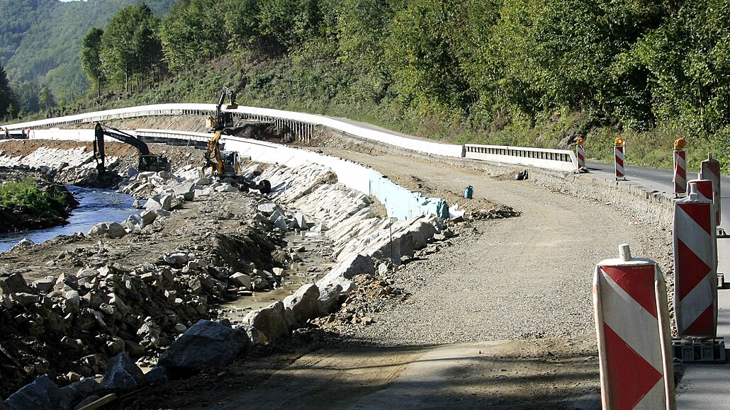 Kv�li urychlení oprav dojde ke kompletní uzavírce silnice druhé t�ídy u...