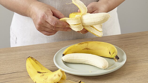 Ban�nov� dort s karamelem a s �okol�dovou �leha�kou + stepy