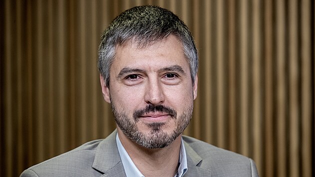 Hostem poadu Rozstel je Michal Macenauer, editel strategie energetick spolenosti  EG Brno. (11. jna 2023)
