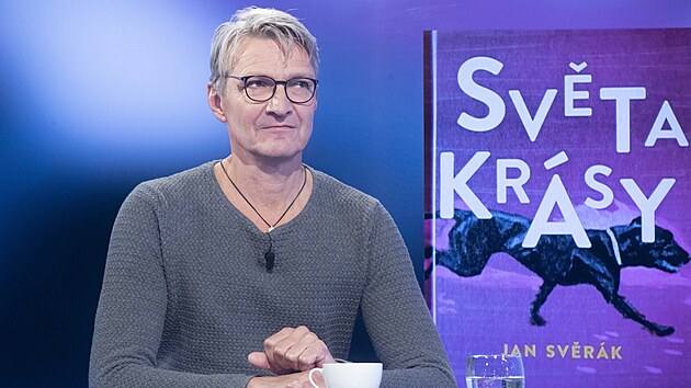 Hostem po�adu Rozst�el je  Jan Sv�r�k, filmov� re�is�r, scen�rista a spisovatel.