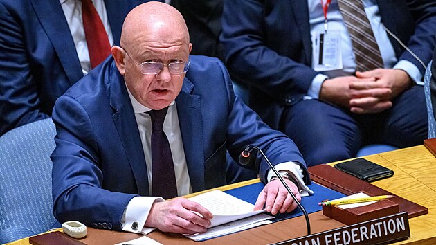 Rusk� velvyslanec p�i OSN Vasilij N�benzja.