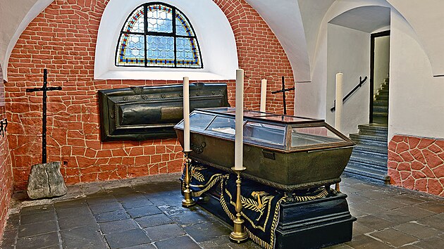 Vojensk velitelbaron Franz von der Trenck nael msto svho poslednho odpoinku vkapucnsk hrobce.