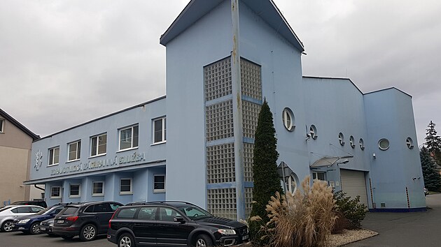 Souasn stanice zchran na tefnikov ulici v Novm Jin u modernm poadavkm nevyhovuje. (13. jna 2023)