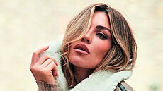 Modely v imitaci k��e �i semi�e zateplené um�lým beránkem letos fr�í, hodí se k...