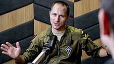 Armádní pilot Ale Svoboda byl hostem podcastu Kontext.