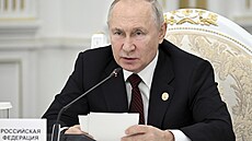 Ruský prezident Vladimir Putin hovoí na zasedání Spoleenství nezávislých...