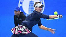 Barbora Krej�íková ve finále turnaje v �eng-�ou.