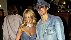 Britney Spears a Justin Timberlake (Los Angeles, 8. ledna 2001)