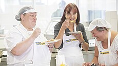 Kucha�ky ze �kolky v Pardubicích na akci Máme to na talí�i ochutnaly ob�d z...