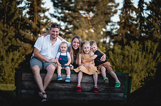 Máma t�í d�tí Kate�ina Veveri�íková si p�ed �ty�mi lety zalo�ila blog Brn�nská...