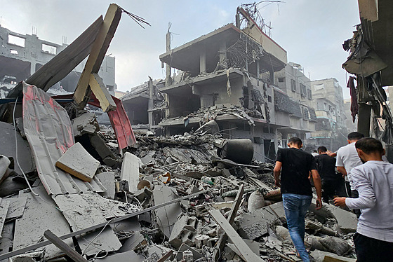 Izraelská armáda za poslední den podnikla 320 útok� na cíle radikálního...