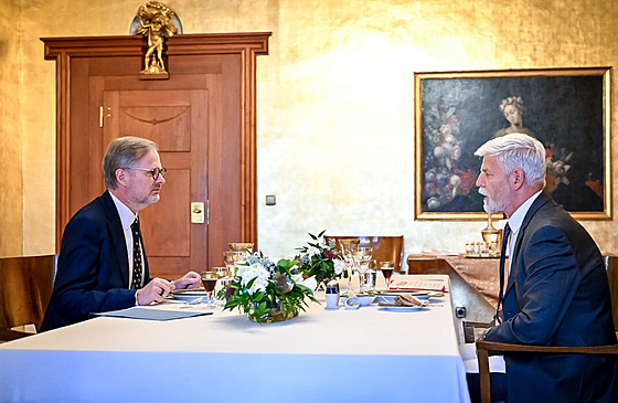 Prezident Petr Pavel a premiér Petr Fiala - ilustrační snímek.