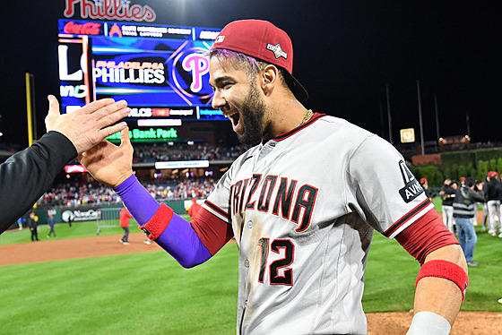 Lourdes Gurriel Jr. (12) z Arizona Diamondbacks oslavuje postup do Sv�tové...