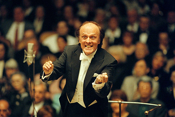 Dirigent Zdenk Mácal na snímku z roku 1997