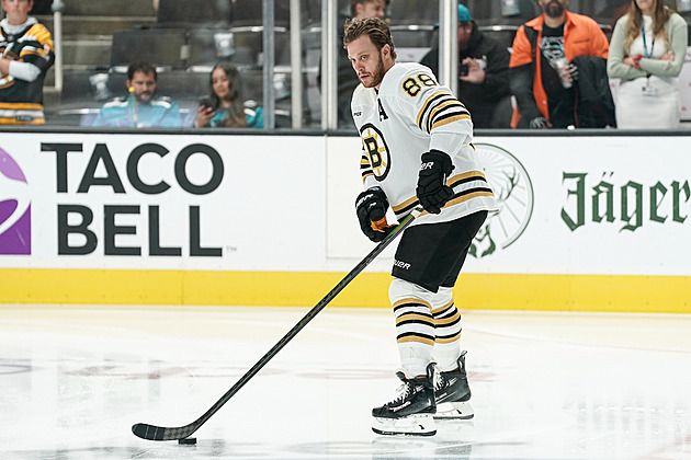 Pastrňák poprvé v sezoně nebodoval, Boston je však stále stoprocentní