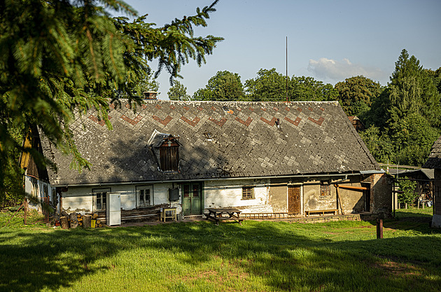 Ze starého statku na Semilsku vystaví sedmisethlavá obec komunitní centrum