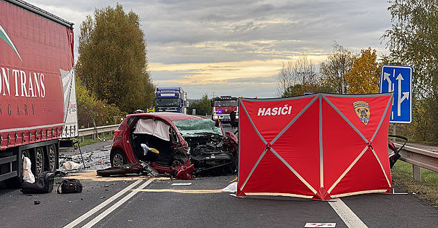 Od ledna zemřelo při nehodách 407 lidí, o 20 víc než loni za prvních deset měsíců