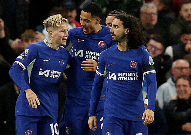 ONLINE: V Anglii se jde na fotbal, Wolverhampton hostí Chelsea