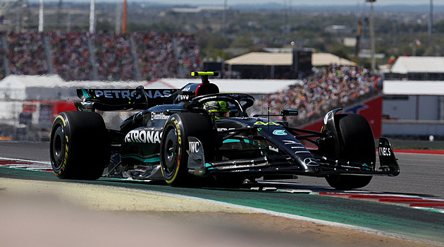 Hamilton a Leclerc byli kvůli nevyhovujícím vozům diskvalifikování z GP USA