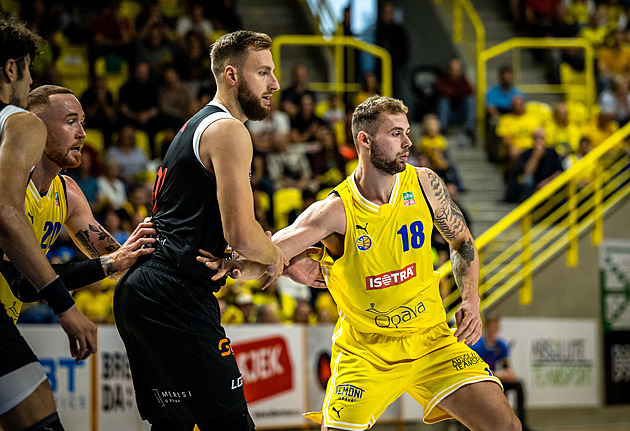 Opavští basketbalisté se porvou o vedení v lize s druhým Nymburkem