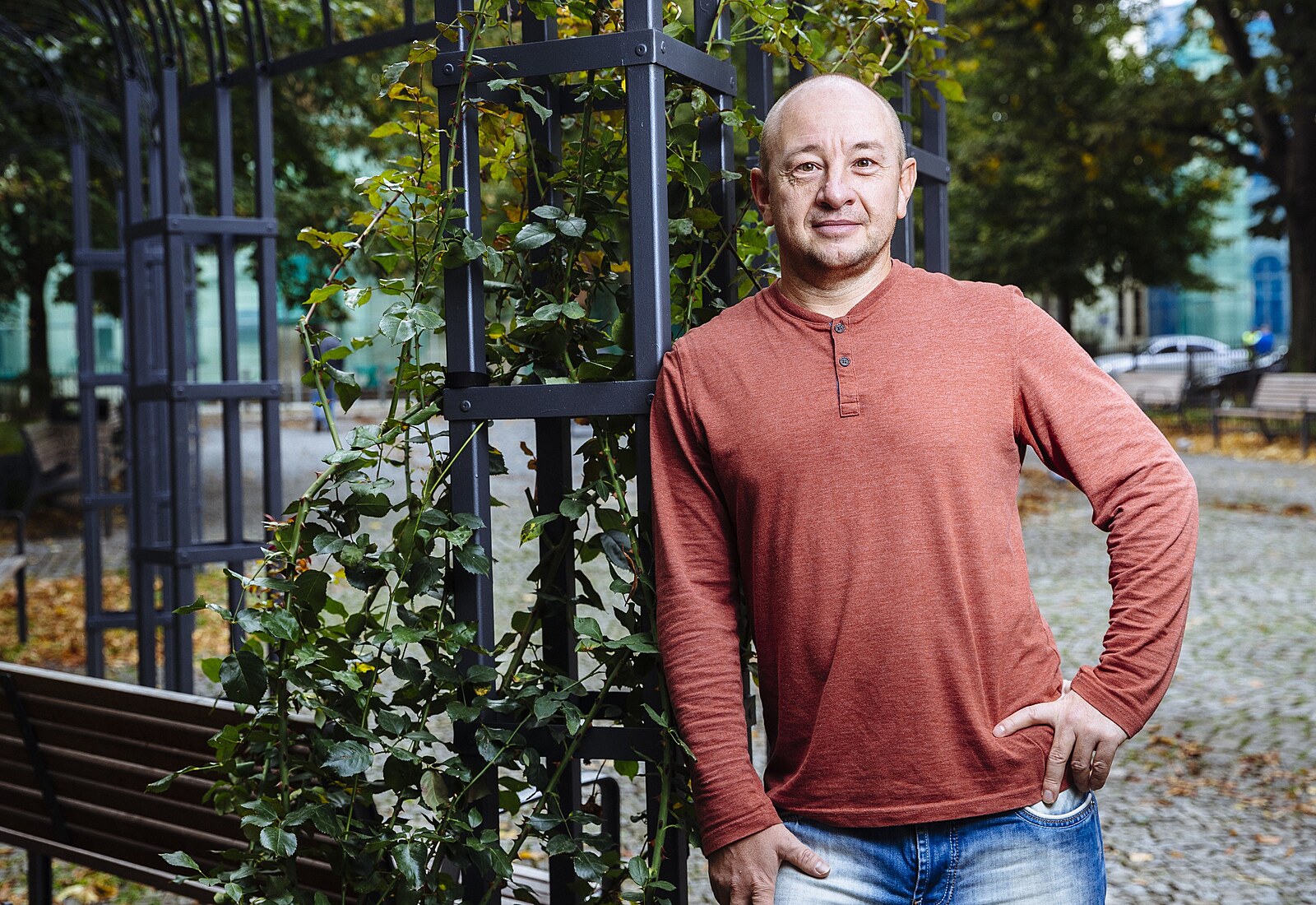 NÁZOR: Zpoplatnění reklamy na sex není kuplířství. Rozlišujme důsledněji právo a morálku