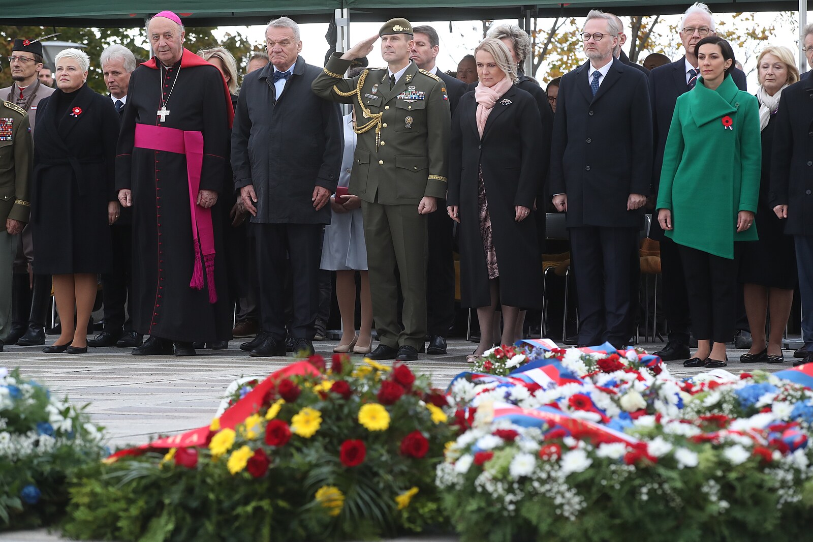 28. říjen: politické špičky na Vítkově, noví generálové i první Pavlovy ...