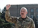 Ázerbájdánský prezident Ilham Alijev pi návtv dobytého Stpanakertu...