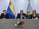 Venezuela si nárokuje území v sousední Guyan. Tvrdí, e pravou hranicí mezi...