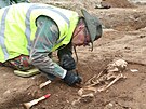 Archeologové ze spolenosti Archaia Brno zkoumali ostatky asi pti stovek...