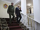 Ruský prezident Vladimir Putin a náelník ruského generálního tábu generál...