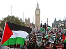 Demonstranti v Londýn pochodují za ukonení bombardování Pásma Gazy Izraelem....