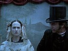 Holly Hunterová a Sam Neill ve filmu Piano (1993)