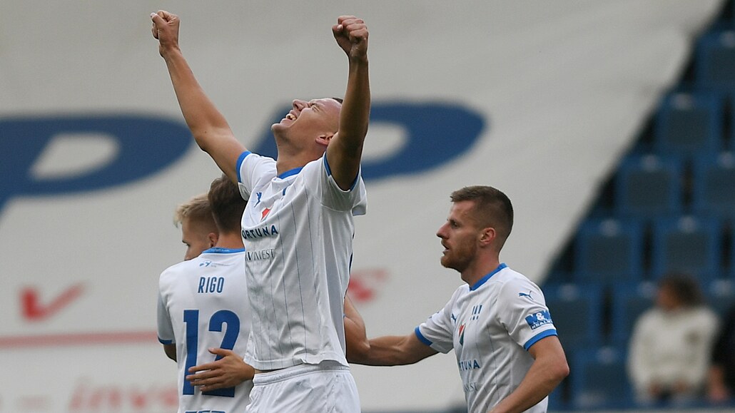 Útočník Ladislav Almási přestoupil z Baníku do Bohemians - iDNES.cz