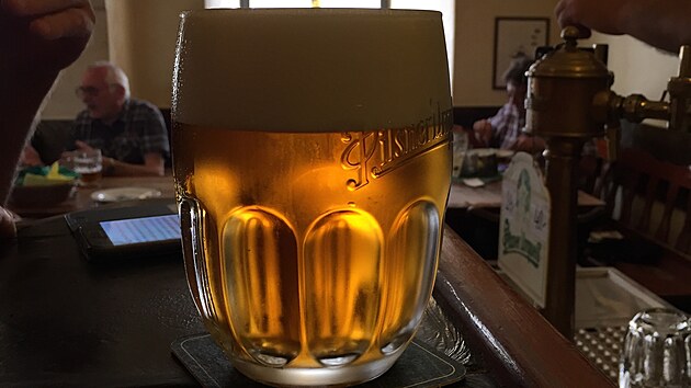 Podle mnoha pivních znalc se U Hrocha epuje jedna z nejlepích plzní v Praze.