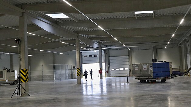 Nov hangr na monovskm letiti nabdne dopravnm spolenostem zhruba 4,5 tisce metr tverench plochy. (20. jna 2023)