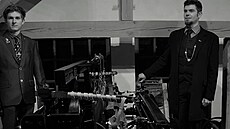 Dominik Hojda (vlevo) a David Veverka u mechanického stavu.