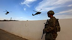 Voják americké armády na základn� v oblasti Makhmour nedaleko Mosulu v Iráku...