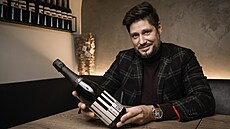 Sommelier a vina Arseny Dobuev. Jeho praský podnik Wine Office se...