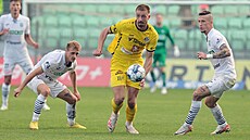 Momentka z utkání fotbalové ligy mezi Karvinou a Hradcem Králové.